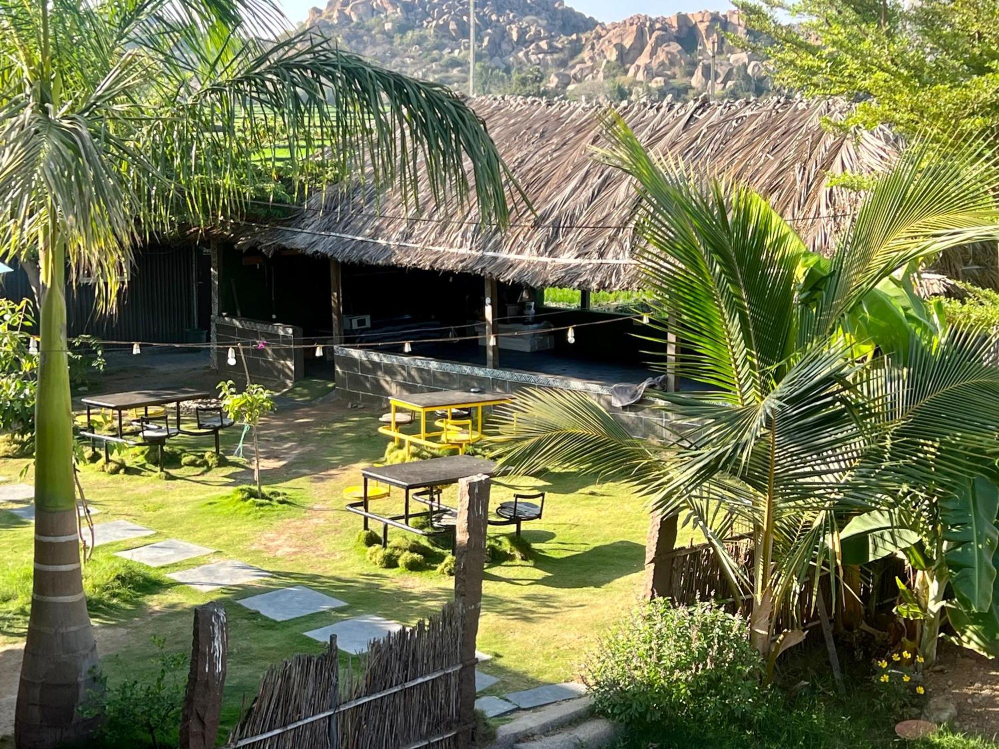 Hotel Hippie Land Hampi Zewnętrze zdjęcie